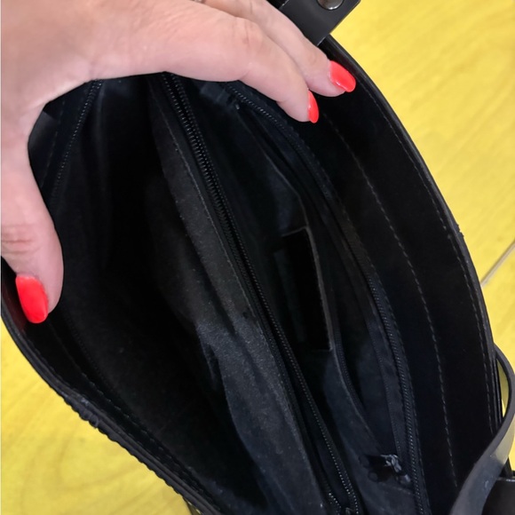 Aldo Classic Black Shoulder Bag - Picture 6 of 7